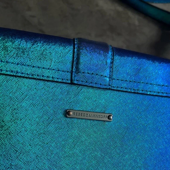 Rare NWOT Rebecca Minkoff Hudson Moto Iridescent Crossbody Shoulder Bag Purse - Picture 5 of 16